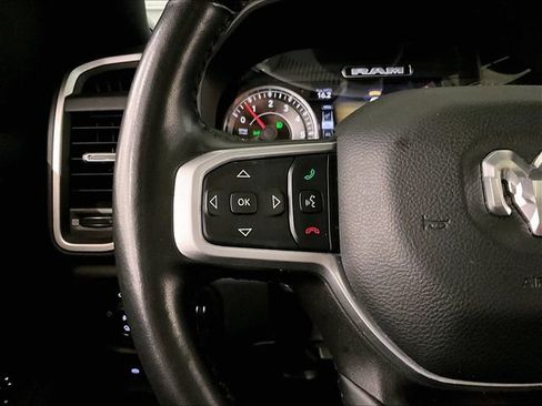 Used 2022 RAM 1500 Big Horn AWD/4WD image 17