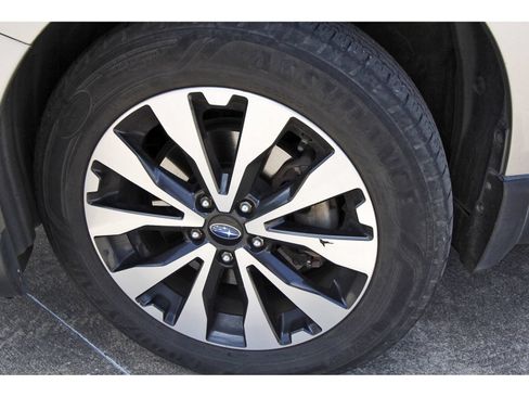 Used 2017 Subaru Outback 2.5i Limited AWD/4WD image 27