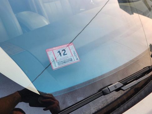 Used 2017 Land Rover Range Rover HSE image 25