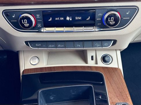 Used 2021 Audi Q5 2.0T Premium w/ Convenience Package image 15