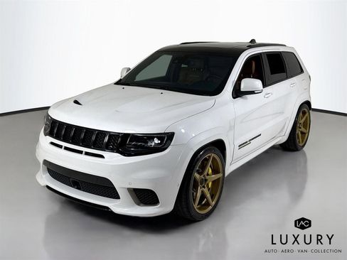 Used 2020 Jeep Grand Cherokee Trackhawk AWD/4WD image 4