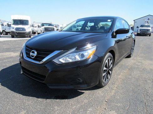 Used 2018 Nissan Altima 2.5 SV image 9