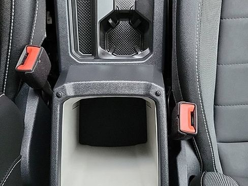 Certified 2023 Volkswagen Taos SE AWD/4WD image 11