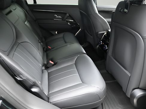 New 2026 Land Rover Range Rover Sport Dynamic SE AWD/4WD image 9
