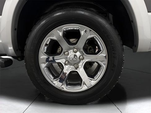 Used 2018 RAM 1500 Laramie w/ Convenience Group image 21