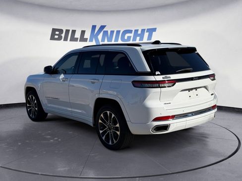 Used 2023 Jeep Grand Cherokee Overland w/ Luxury Tech Group IV image 3