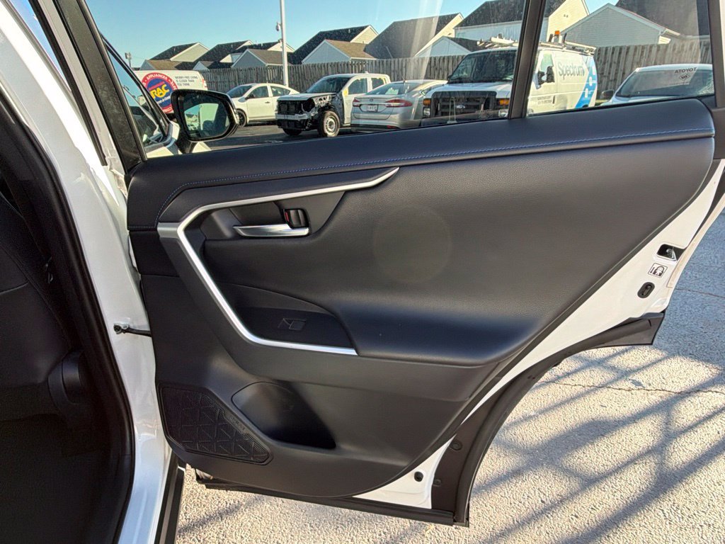 Used 2019 Toyota RAV4 XSE w/ XSE Weather Package AWD/4WD image 52