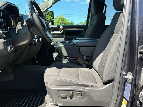 Certified 2025 GMC Sierra 2500 SLE w/ SLE Value Package; AWD/4WD image 16