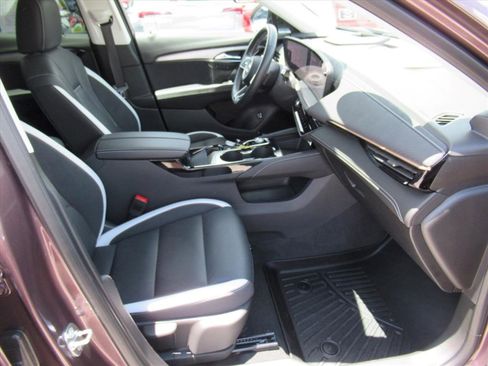 Certified 2025 Buick Envision Sport Touring AWD/4WD image 8