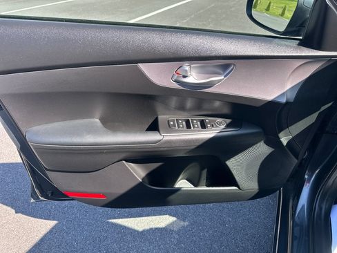 Used 2024 Kia Forte LXS w/ LXS Technology Package FWD image 14