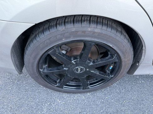 Used 2014 Toyota Camry LE image 24