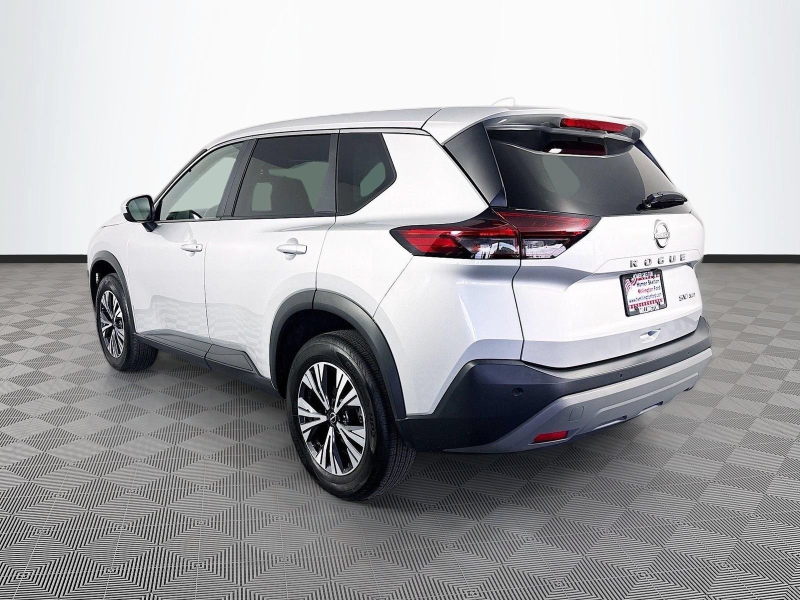 Used 2023 Nissan Rogue SV AWD/4WD image 5