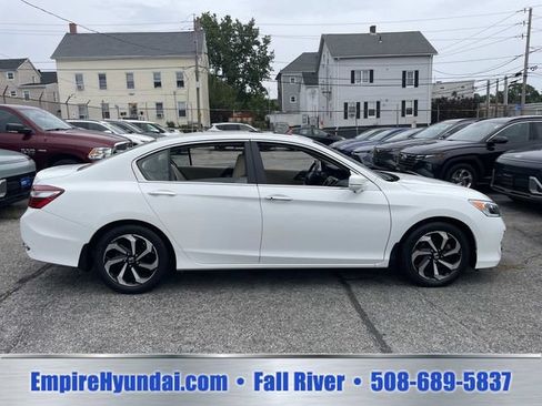 Used 2016 Honda Accord EX-L image 3