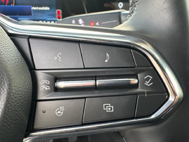 Used 2025 Chevrolet Equinox LT w/ Convenience Package II FWD image 8
