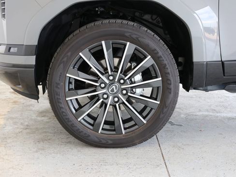 Used 2024 Lexus GX 550 w/ Accessory Package (Z1) image 47