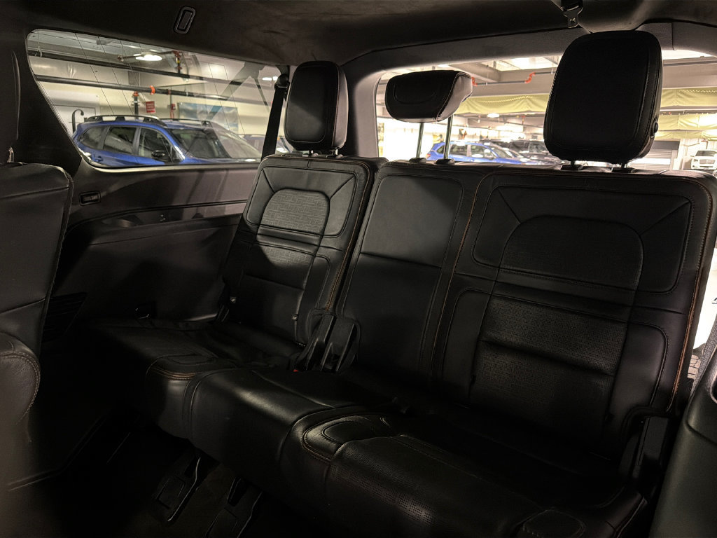 Used 2023 Lincoln Navigator L Black Label AWD/4WD image 27