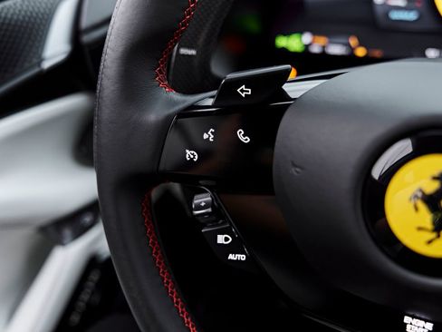 Used 2022 Ferrari Roma RWD image 62