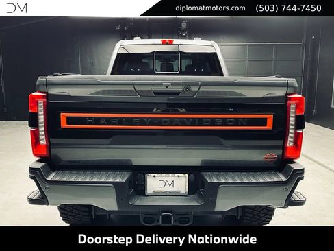 Used 2024 Ford F250 Lariat w/ Lariat Ultimate Package AWD/4WD image 6