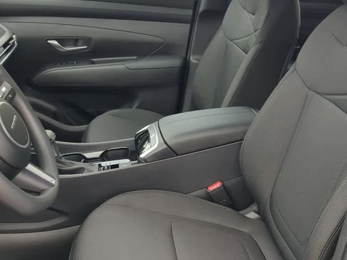 New 2026 Hyundai Tucson SE image 17