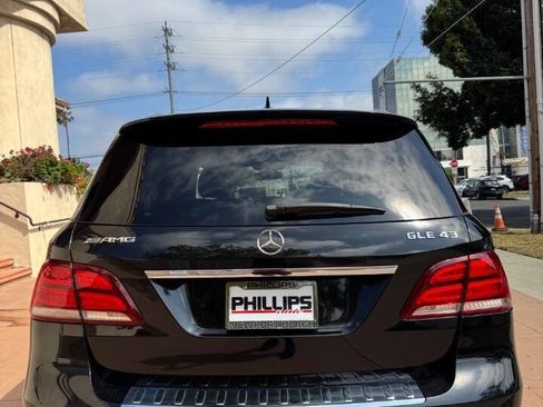 Used 2018 Mercedes-Benz GLE 43 AMG 4MATIC image 5