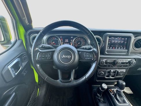 Used 2021 Jeep Gladiator Sport AWD/4WD image 12
