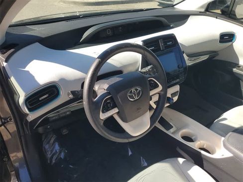Used 2016 Toyota Prius Four image 23