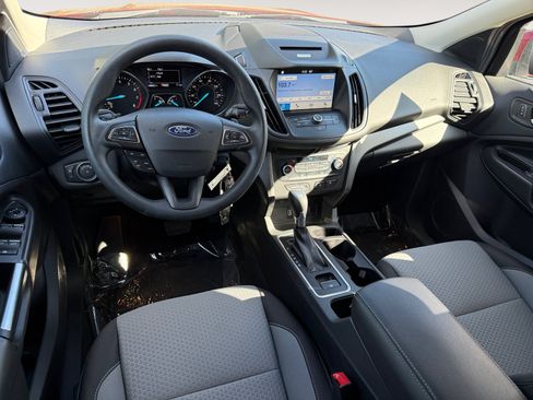 Used 2017 Ford Escape SE w/ Equipment Group 201A AWD/4WD image 15