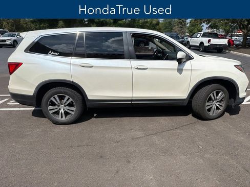 Used 2017 Honda Pilot EX-L image 3