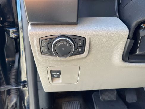 Used 2018 Ford F150 XL w/ Equipment Group 101A Mid RWD image 24