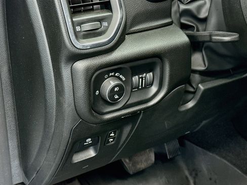 Used 2025 RAM 1500 Laramie AWD/4WD image 17