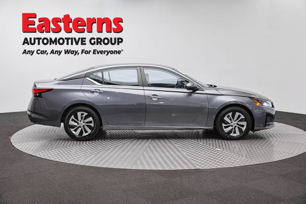 Used 2023 Nissan Altima 2.5 S FWD image 6