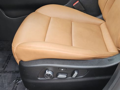 Used 2022 Cadillac XT4 Sport image 26