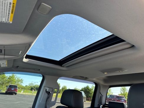Used 2018 GMC Sierra 1500 Denali w/ Denali Ultimate Package AWD/4WD image 5