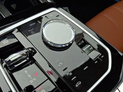 New 2026 BMW 760i xDrive w/ Executive Package AWD/4WD image 14