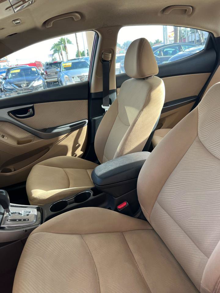 Used 2013 Hyundai Elantra GLS w/ Preferred Pkg FWD image 9