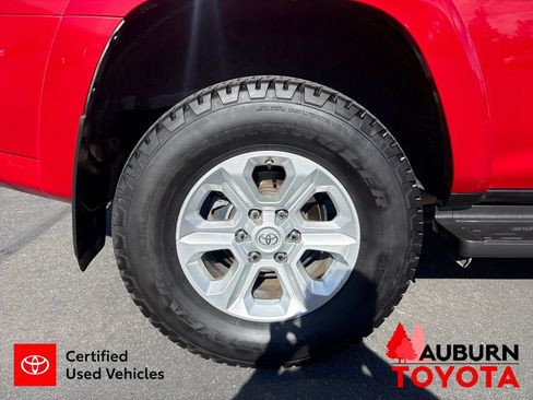 Certified 2021 Toyota 4Runner SR5 Premium AWD/4WD image 12