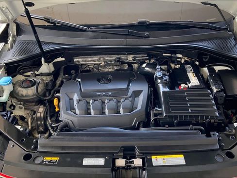 Used 2023 Volkswagen Tiguan SE R-Line FWD image 30
