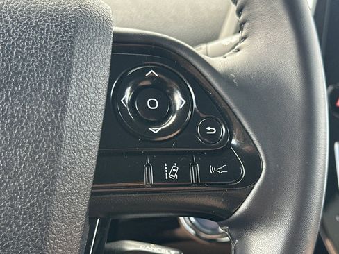 Used 2022 Toyota Prius Prime XLE image 37