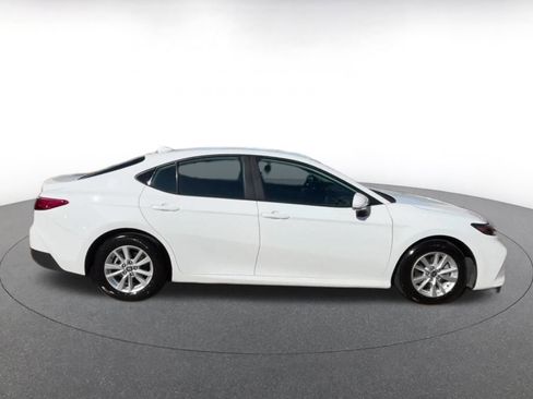 Used 2025 Toyota Camry LE image 15