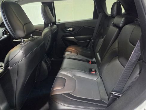 Certified 2022 Jeep Cherokee Limited image 15