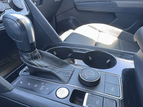 Used 2022 Volkswagen Atlas SE image 21