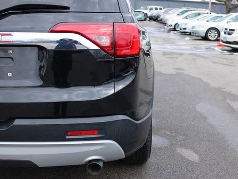 Used 2017 GMC Acadia SLE image 42