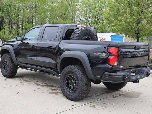 New 2024 Chevrolet Colorado ZR2 w/ ZR2 Bison Edition image 5
