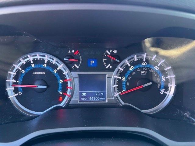 Used 2016 Toyota 4Runner SR5 Premium w/ Preferred Accessory Package AWD/4WD image 21