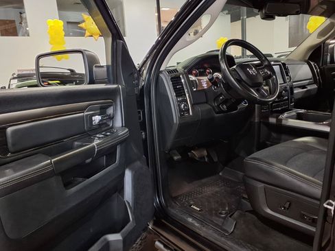 Used 2017 RAM 1500 Sport w/ Black Ram 1500 Sport Group AWD/4WD image 20