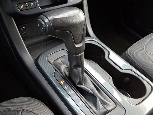 Used 2016 GMC Canyon SLE w/ All Terrain Adventure Package image 16