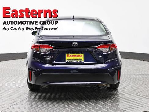 Used 2021 Toyota Corolla LE FWD image 6