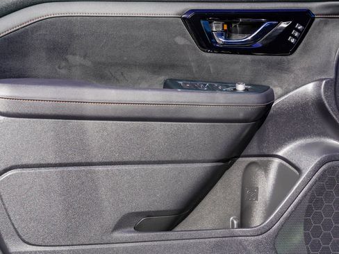 Certified 2025 Subaru Forester Touring image 20