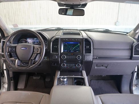 Used 2021 Ford Expedition Limited AWD/4WD image 16