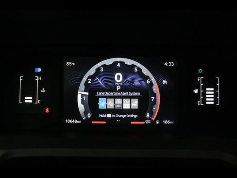 Used 2024 Toyota Tacoma SR AWD/4WD image 32